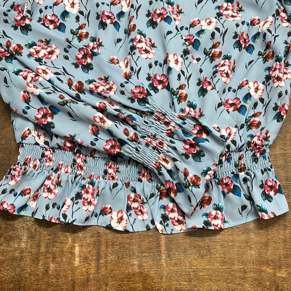 Scripted blouse size small - Picture 2 of 8